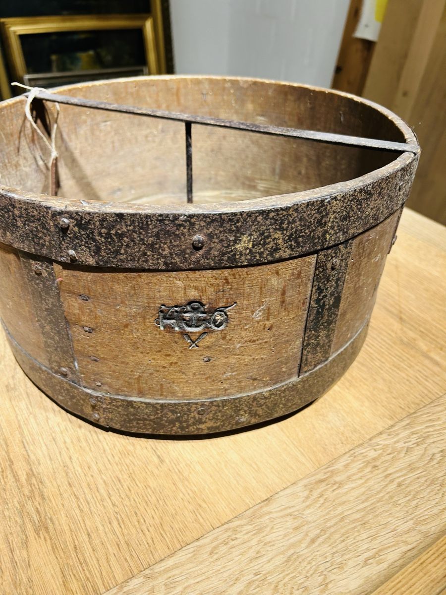 Swiss Tutti gli attrezzi: Antique Kornmass  – Usato da Zürich venduto da KuduKing 1