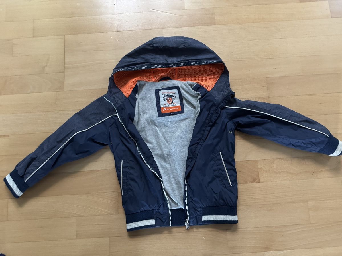 Lotti & Set di vestiti: Übergangsjacke/ Jacke 122/128 – Usato da Ermatingen venduto da Pinggu02 2