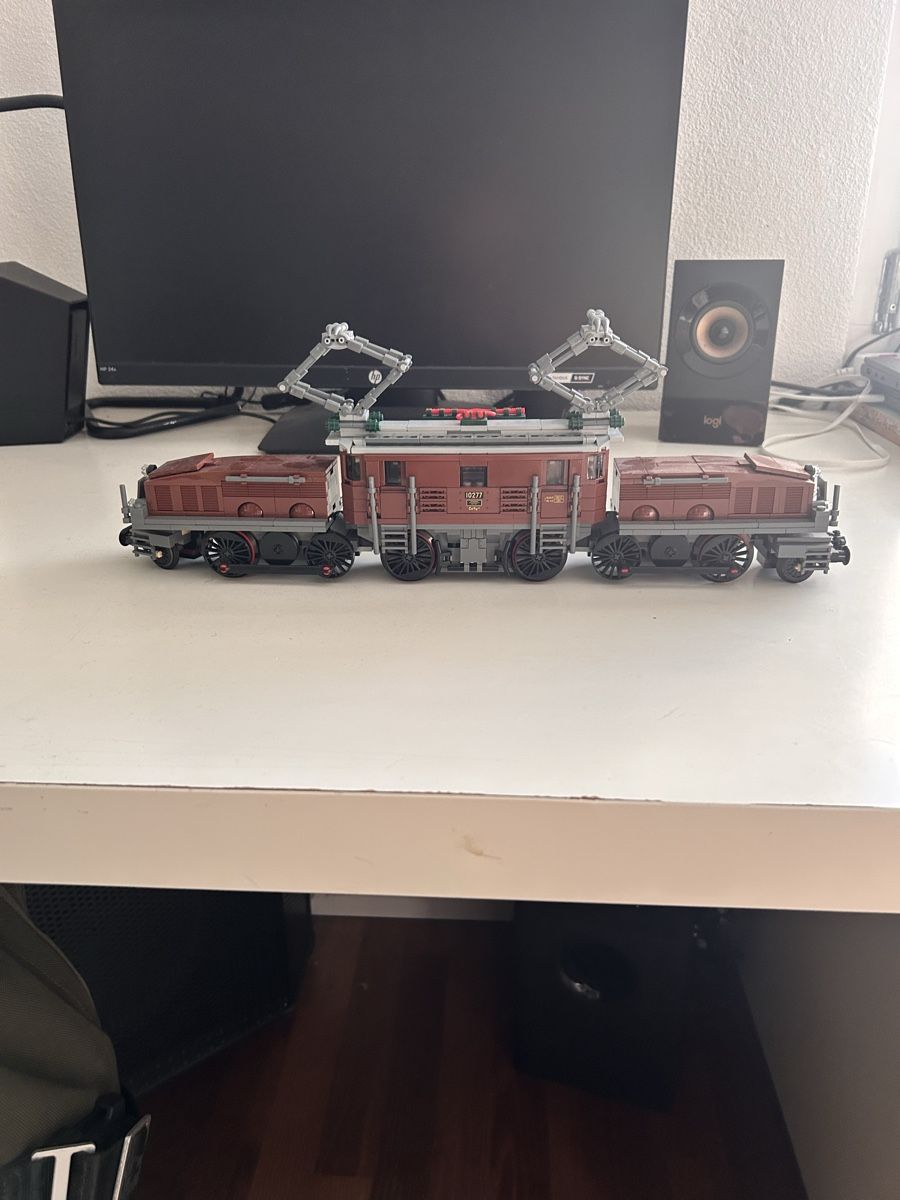 Lego Kit di costruzioni: Lego Crocodile Lokomotive  – Usato da Horw venduto da kea_5fk9