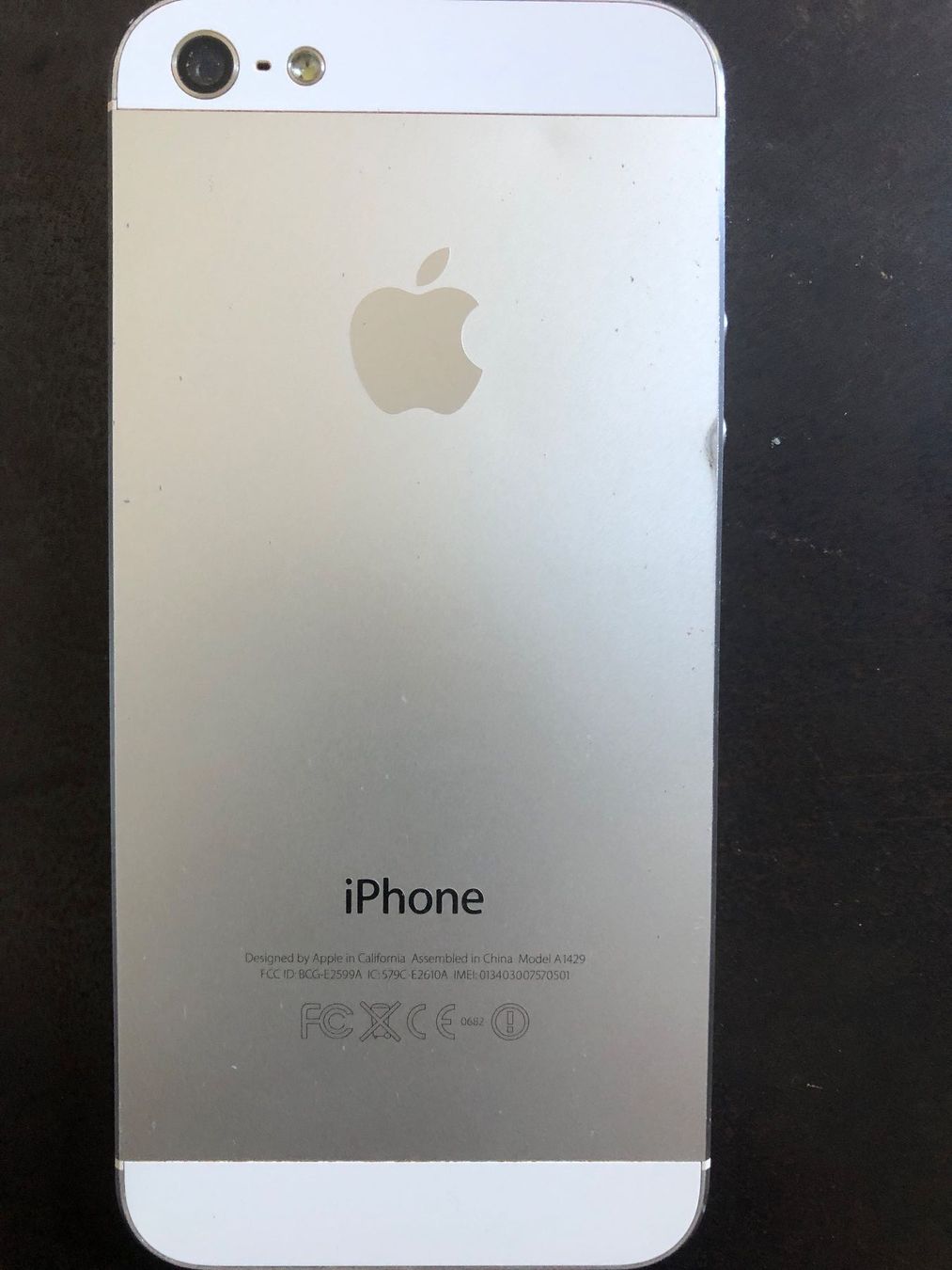 Apple Telefoni cellulari / Smartphones: iPhone 5 – Usato da Zürich venduto da peterle01 1
