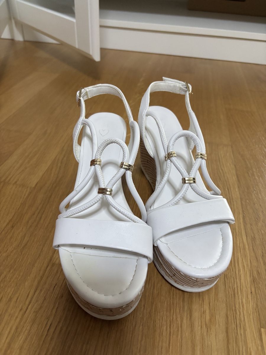 Damenschuhe: Weisse 👠 Pumps gr 38 – Neu (gemäss Beschreibung) aus Zürich von Lee_z8vs 3