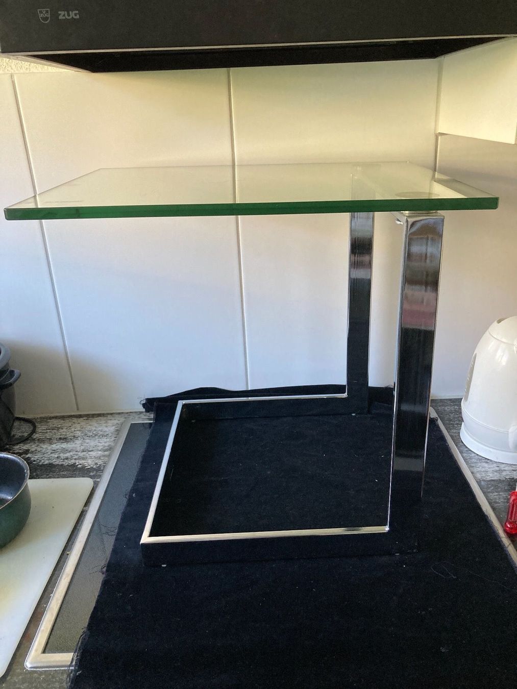 Tavoli: Tempered Glass. Kl. Glas-Tisch – Difettoso da Zürich venduto da Chaeffeler
