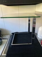 Tempered Glass. Kl. Glas-Tisch