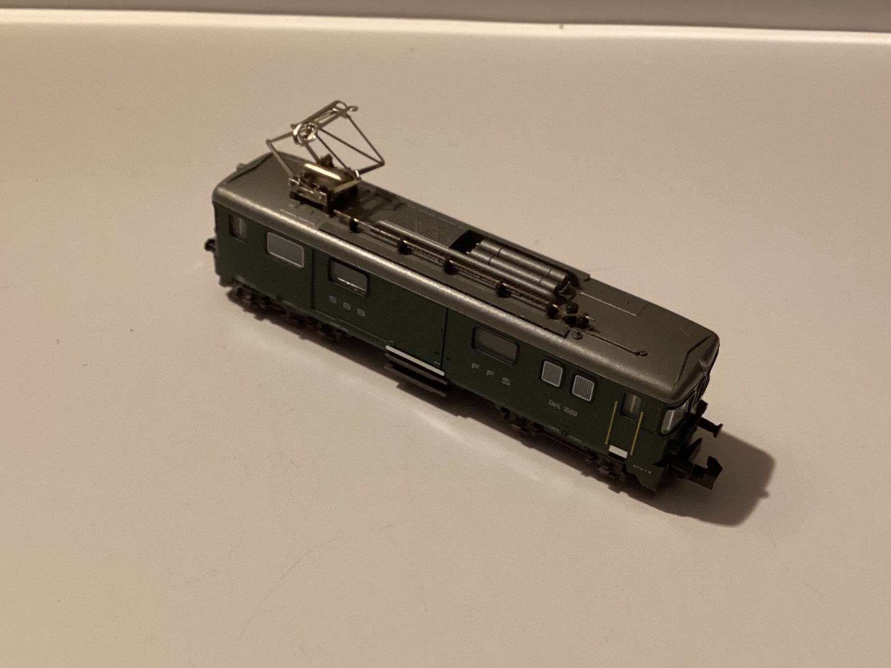 Hobbytrain Modellini di ferrovie: Hobbytrain De 4/4 1669 SBB 1:160 – Usato da Effretikon venduto da simtek_de 1