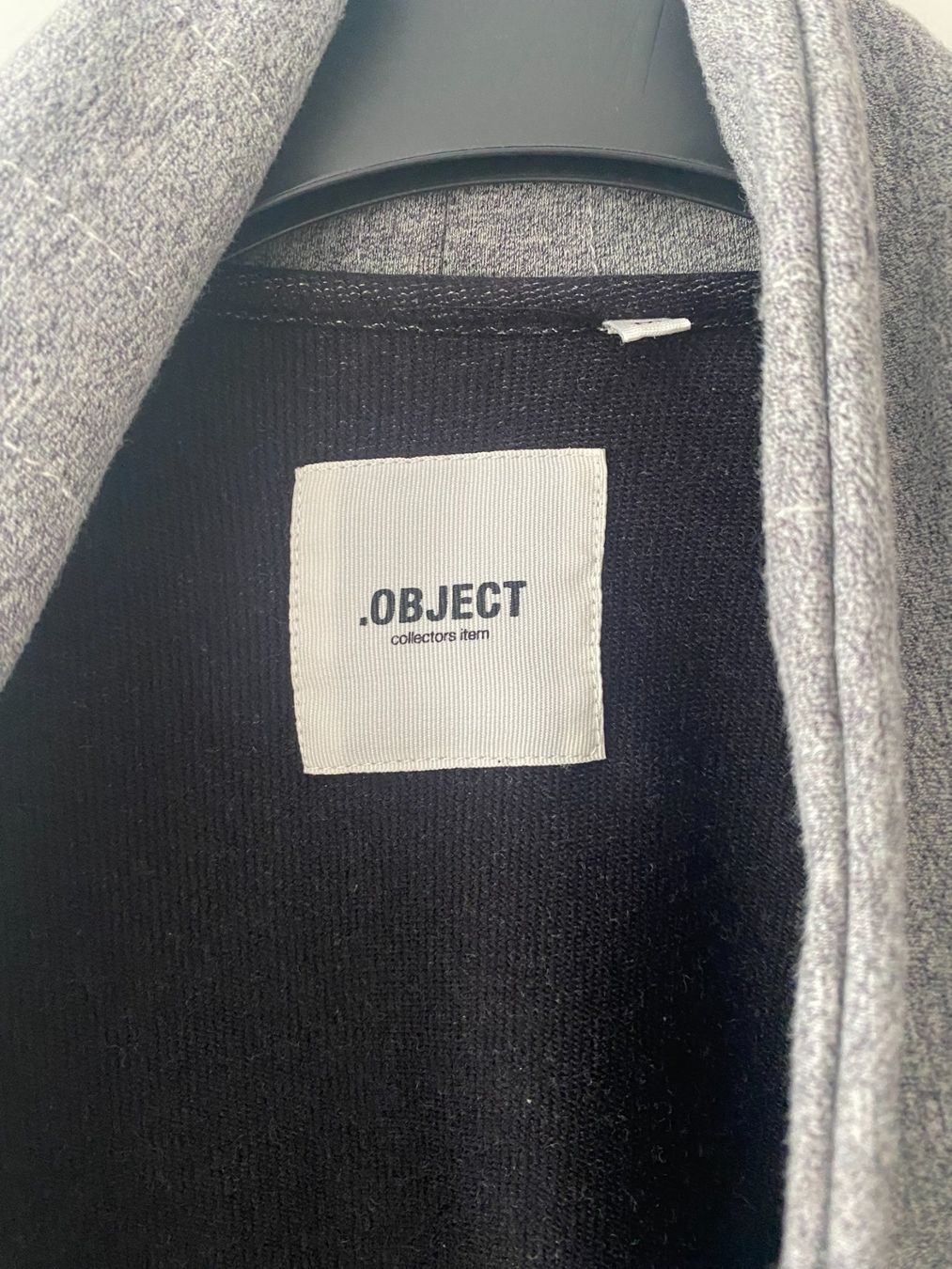 Giacche: Object Cardigan Gr. L in grau – Usato da Füllinsdorf venduto da Sunnebliemli7 3