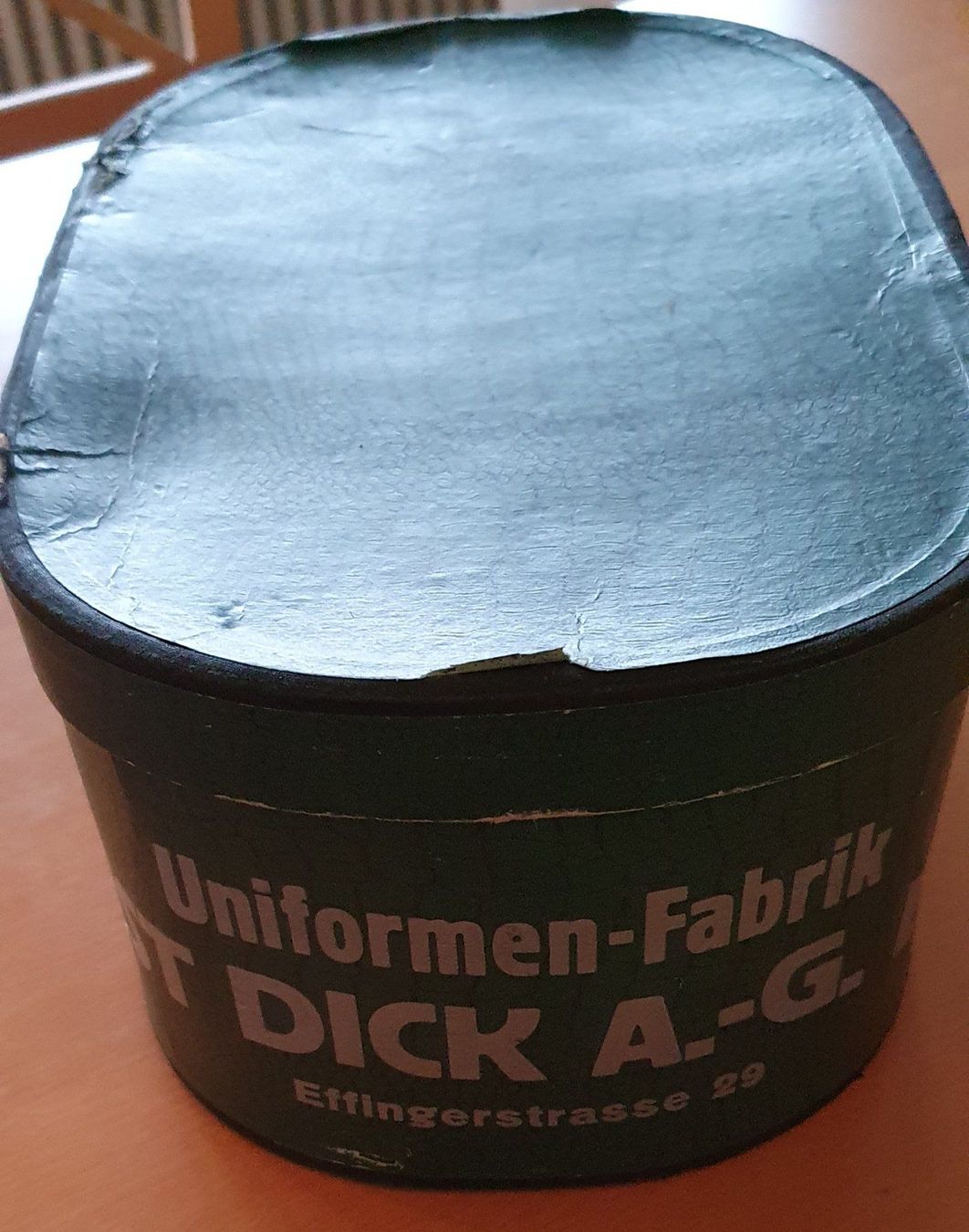 Uniformi: Oberleutnant Mütze mit Schachtel – Usato da Kreuzlingen venduto da Rschweiz1 1