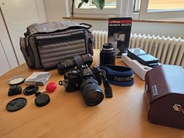 Minolta XD7 mit Objektiven, Blitz und Zubehör Vintage Kamera