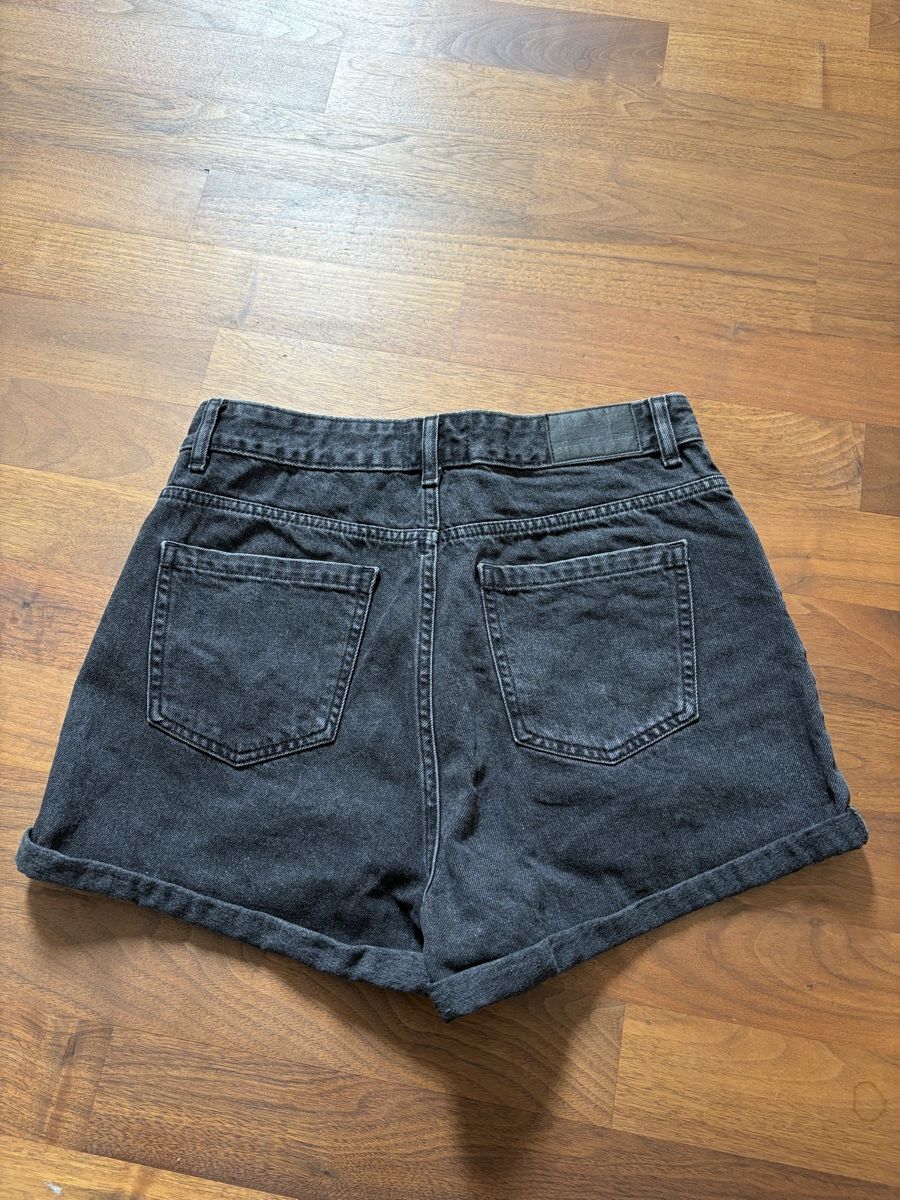 Tally Weijl Jeans: Tally Weijl Mom Shorts – Gebraucht aus Liebefeld von ant_5t89 1