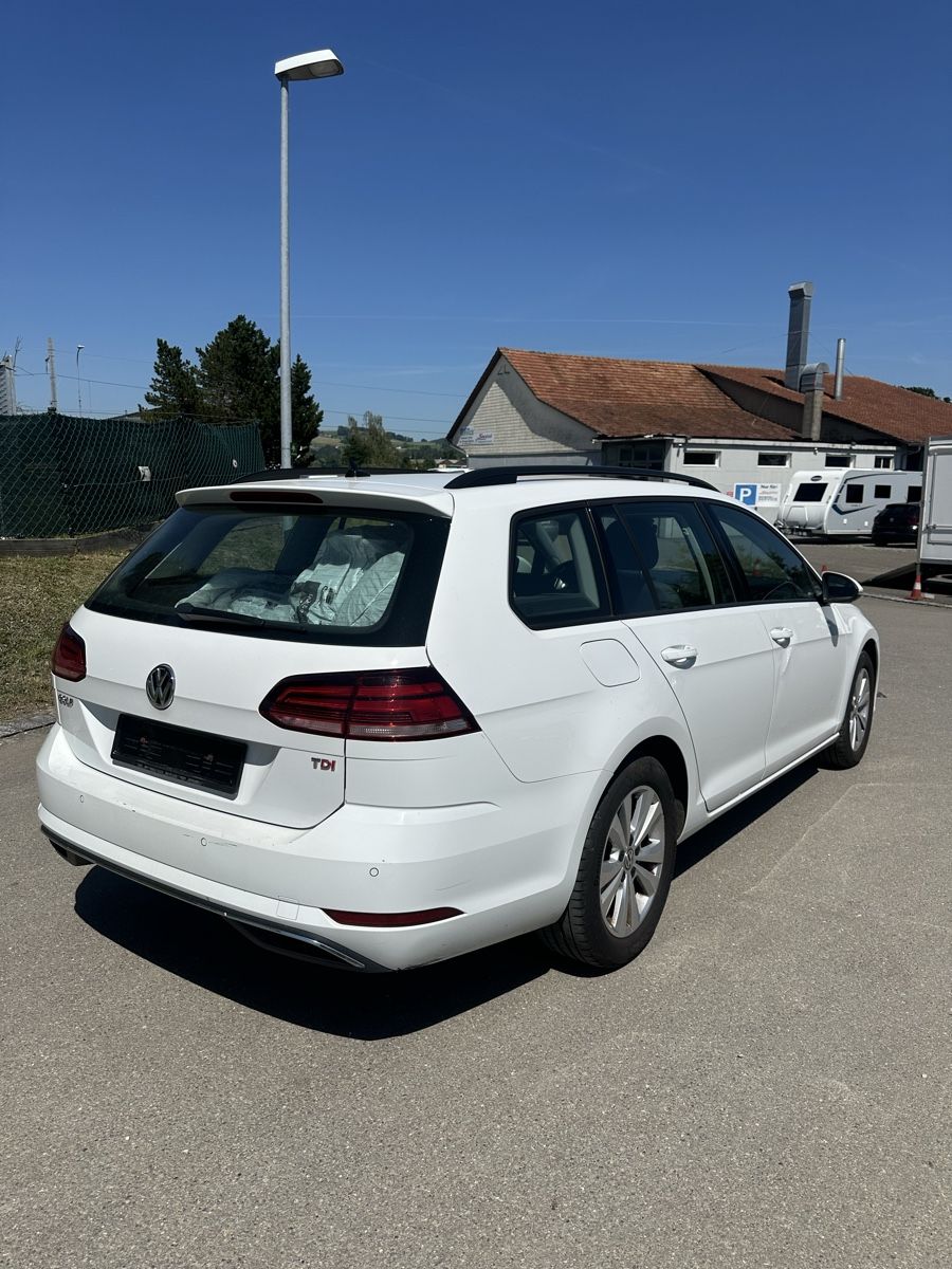 VW Automobili: Vw Golf VII 1.6 TDI DSG – Usato da Zürich venduto da gan_k9vh 8