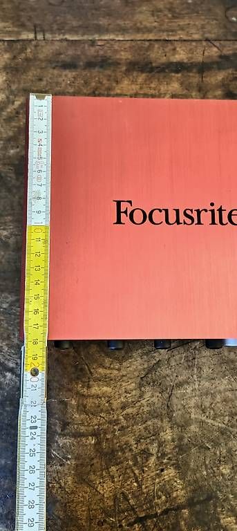 Attrezzatura per studi di registrazione: Interface Focusrite Scarlett 18i8 – Usato da Winterthur venduto da osclarinet 1