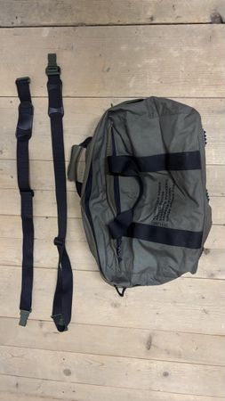 Schweizer Militär F Sack / Tasche inkl. Traggurten