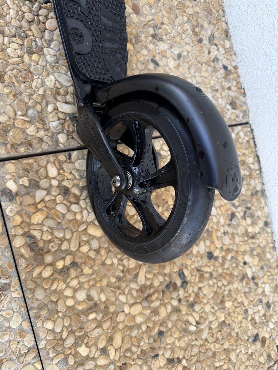 Micro Kickboard: Trottinette Micro Mobility Black Interlock – D'occasion à Chardonne par Titi1975 3