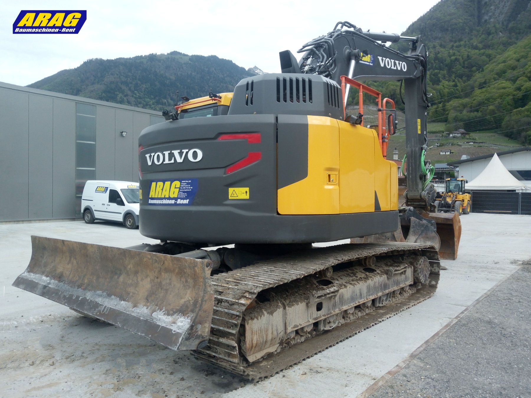 Volvo Escavatori: Volvo ECR235 EL Raupenbagger – Usato da Hasle LU venduto da Arag08 3