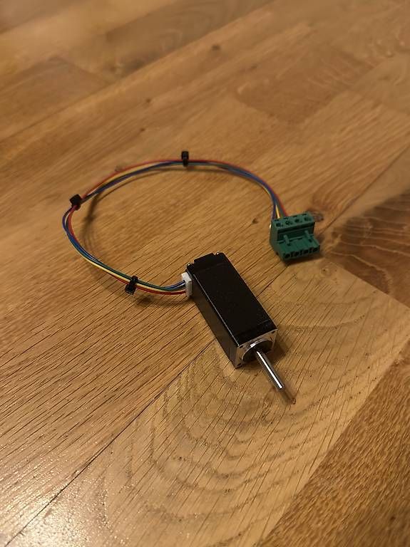 Motoren: Nema 8 Schrittmotor – Gebraucht aus Sumiswald von MFMF02