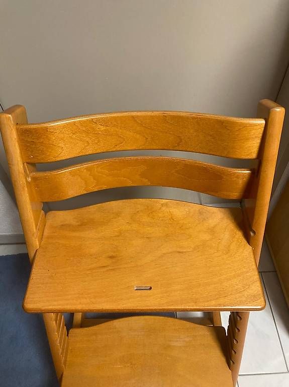 Stokke Seggioloni: Tripp Trapp Hochstuhl von Stokke – Usato da St. Pelagiberg venduto da Yellow73 1