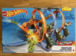 Hot Wheels Korkenzieher-Crash Trackset