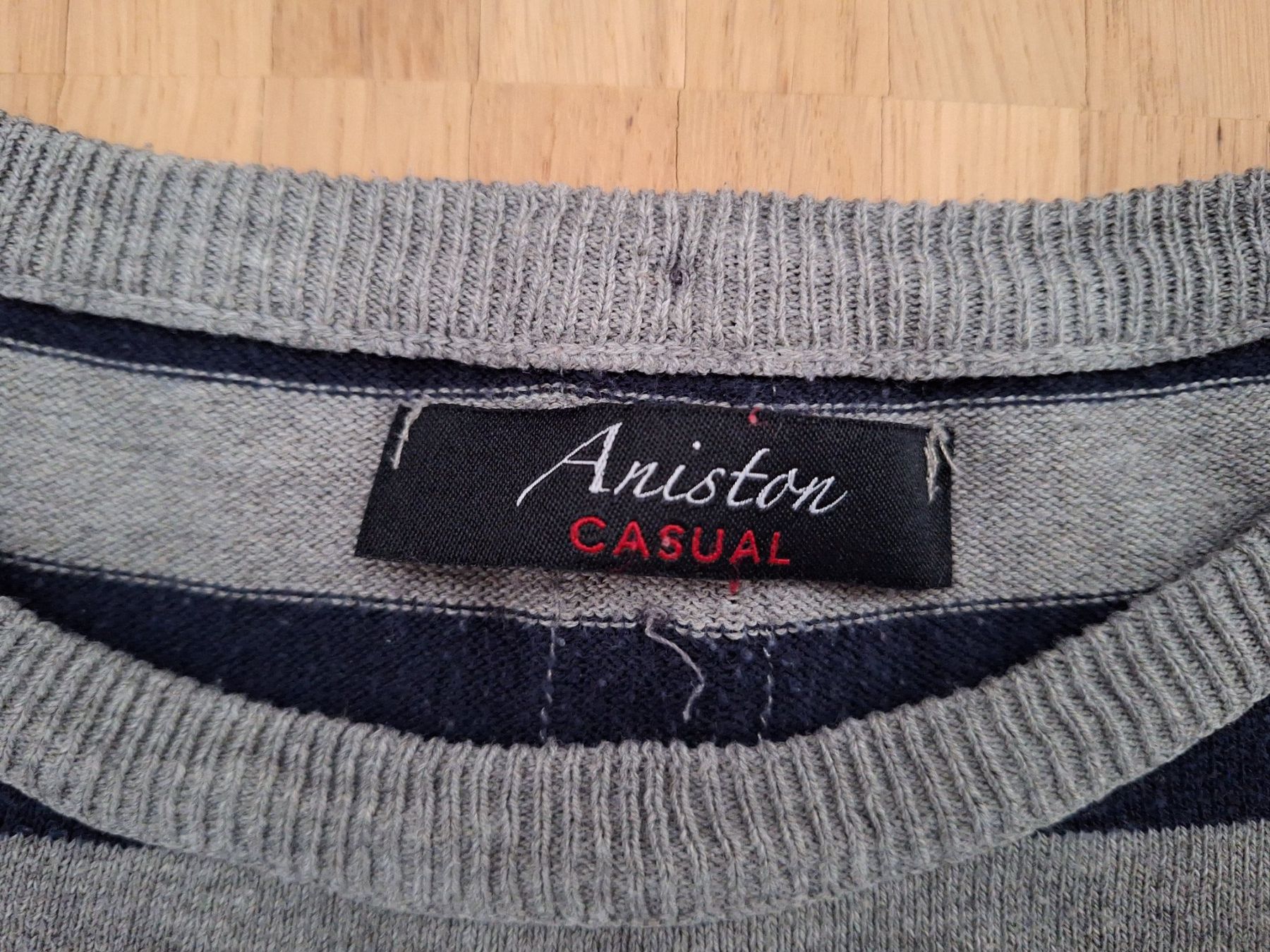 Pullover & Sweatshirts: Pullover – Gebraucht aus Einsiedeln von kiphrajaya 1