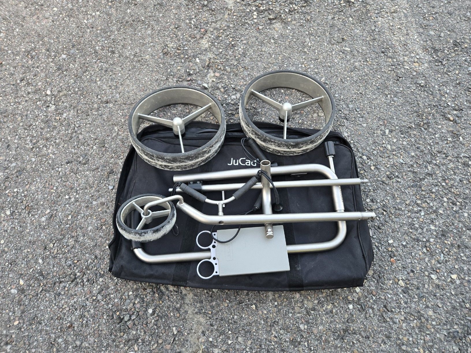 Jucad Trolley: JuCad Premium 3 wheel Manual Golf Push Trolley  – Usato da Ins venduto da dziprince