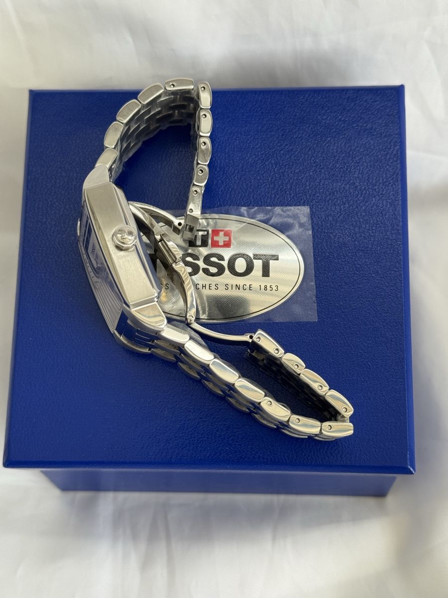 Tissot Orologi: Tolle ungetragene Herrenuhr Tissot Quadrato, Automatic Swiss – Nuovo e nell'imballaggio originale da Rünenberg venduto da Fendi02 3