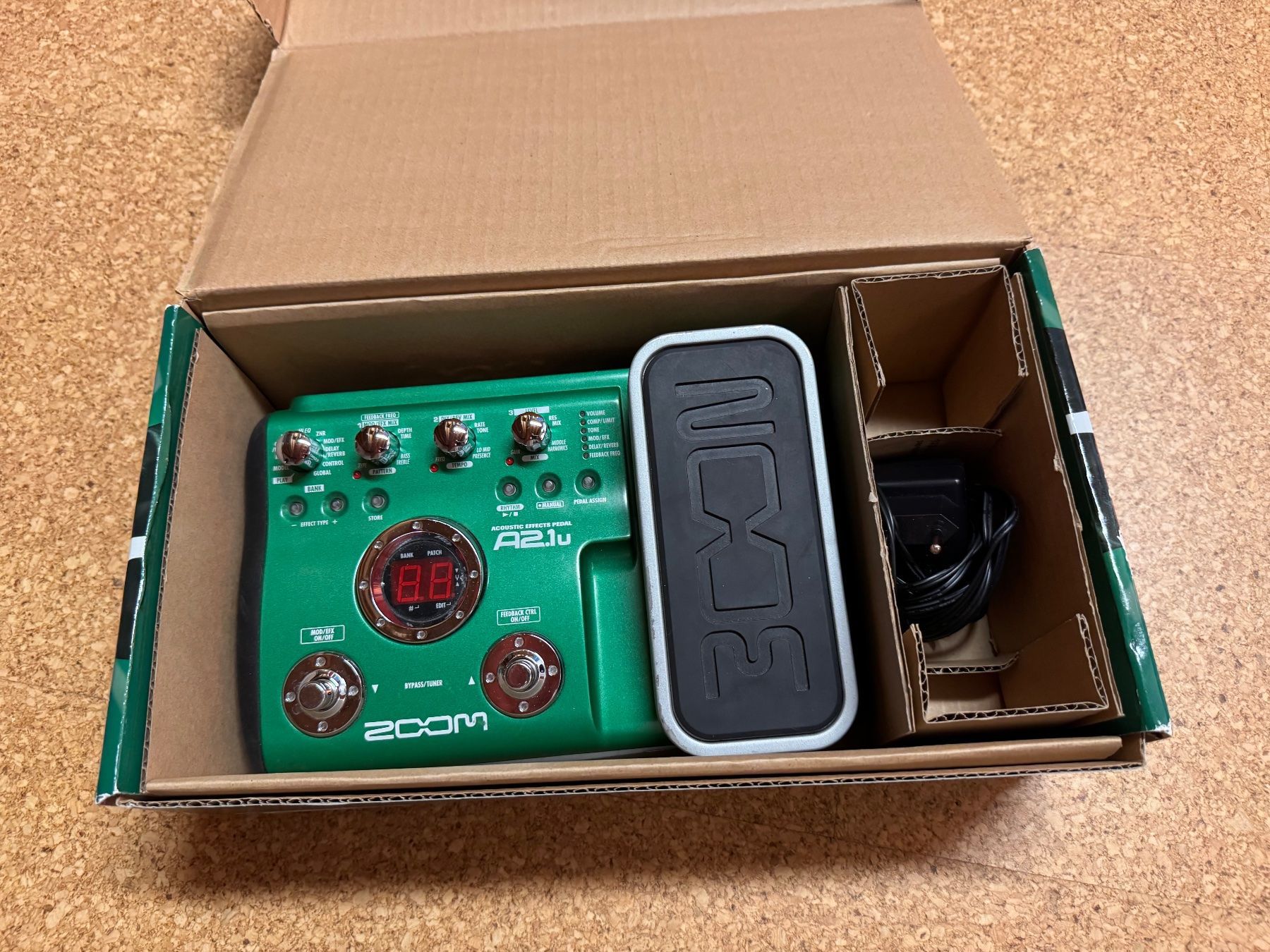 Zoom Strumenti musicali: Zoom A2.1u Akustik Gitarren Effekt Pedal und Audiointerface – Usato da Affoltern am Albis venduto da livitnow 5