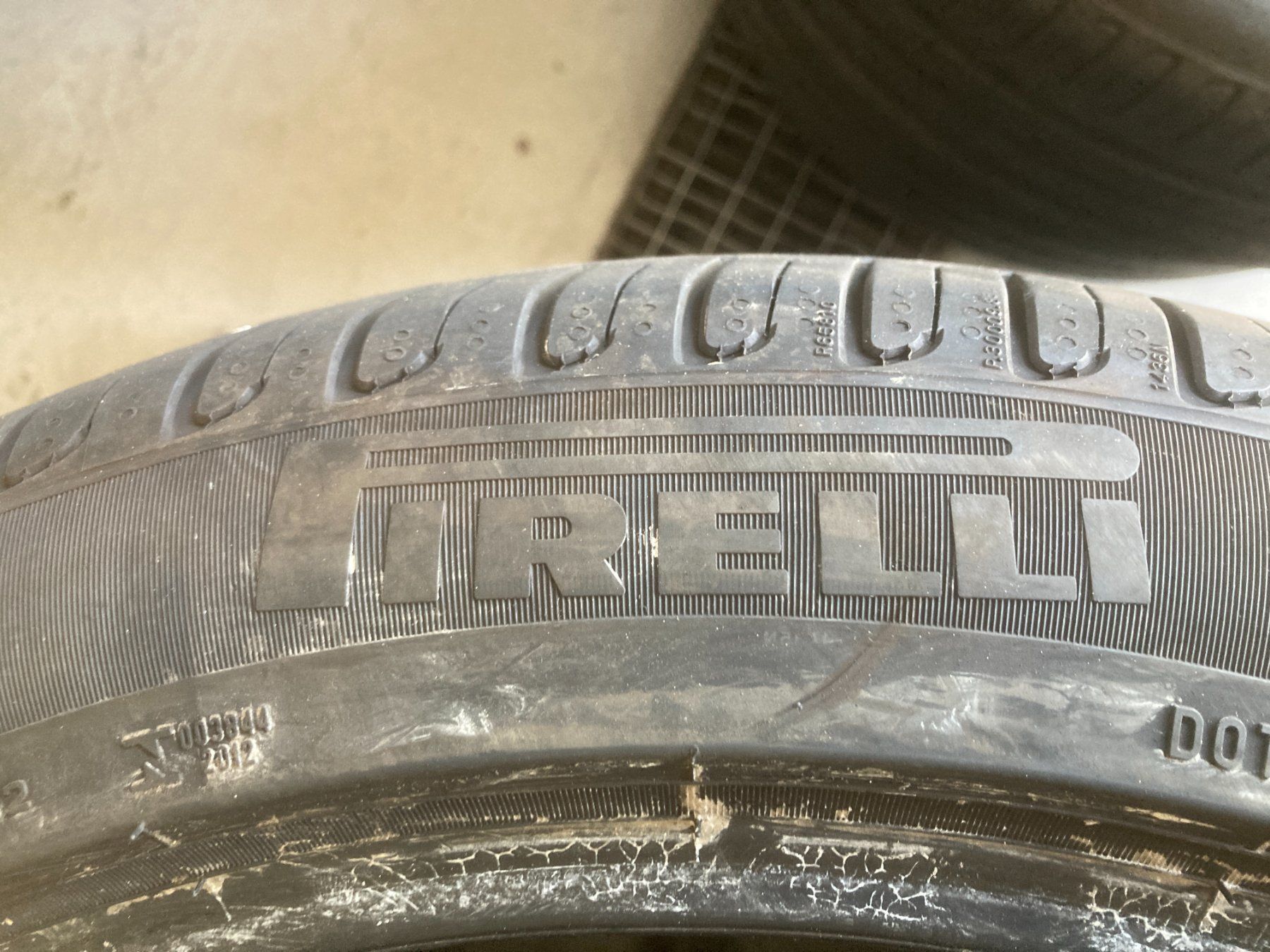 Pirelli Pneumatici & Ruote complete: 285/40R20 Pirelli – Usato da Cham venduto da WB2223 3
