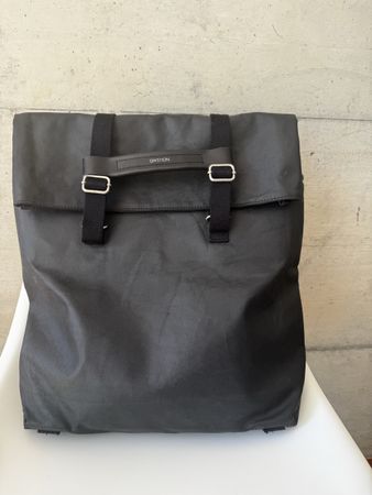 QWSTION Roll Pack Rolltop Rucksack Schwarz | Laptopfach