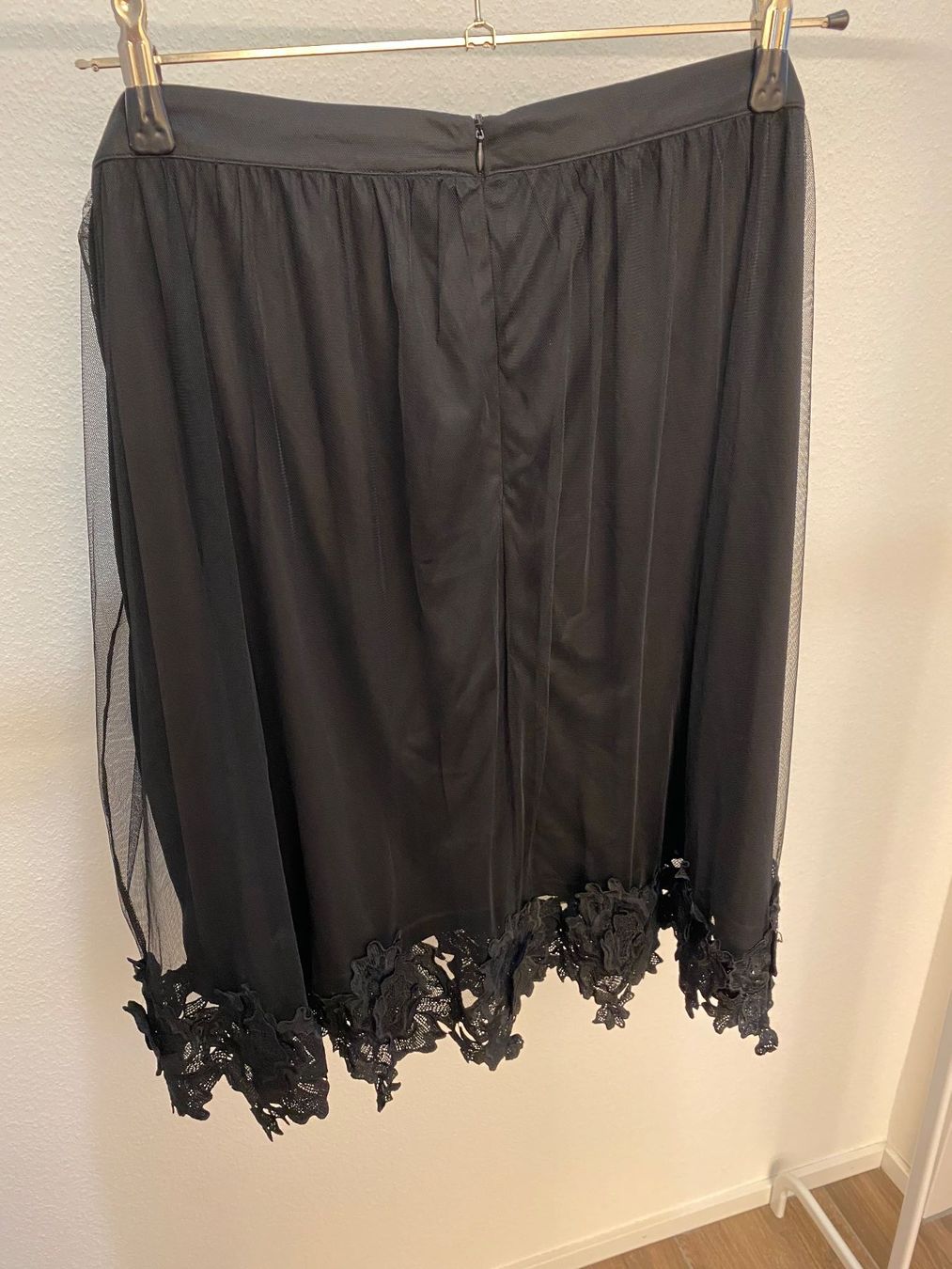 Röcke: Forever 21 Plus Size Jupe / Rock elegant schwarz Gr. 48 – Gebraucht aus Pratteln von a23_j2gs 4