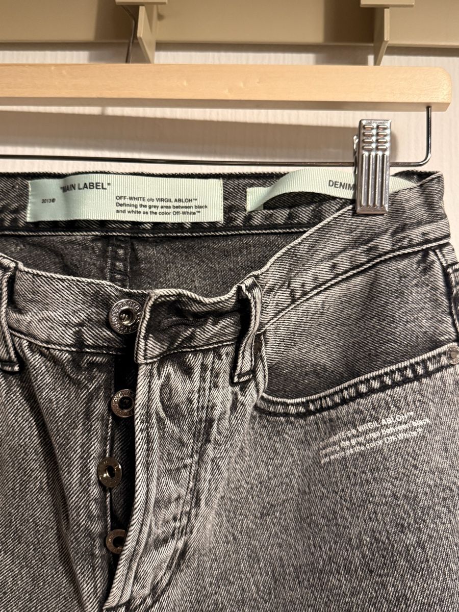 Off-White Jeans: Jean Off-White gris délavé taille 36 – Usato da Monnaz venduto da MDVintage 2