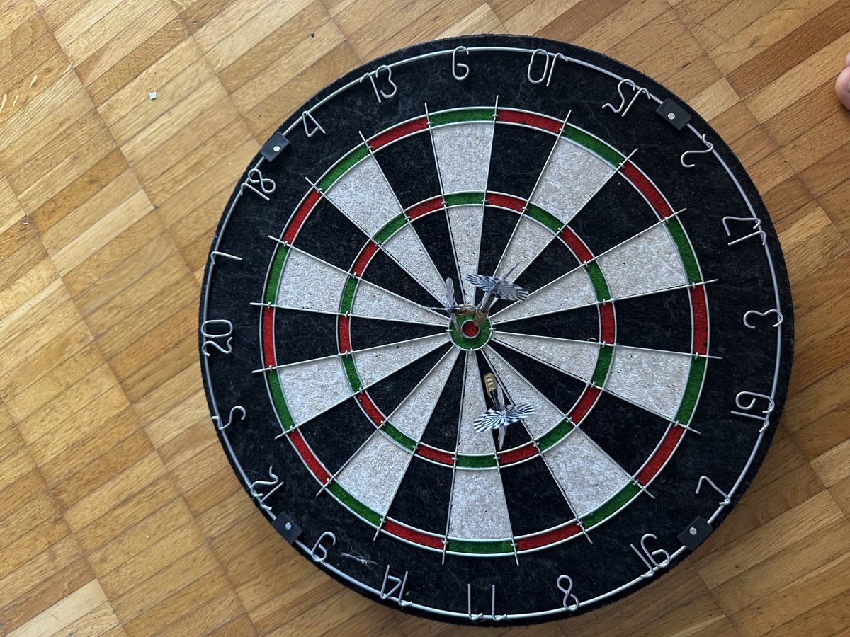 Jeux de fléchettes: Dart board – Neuf (Voir description) à Buchs SG par Ale_vg