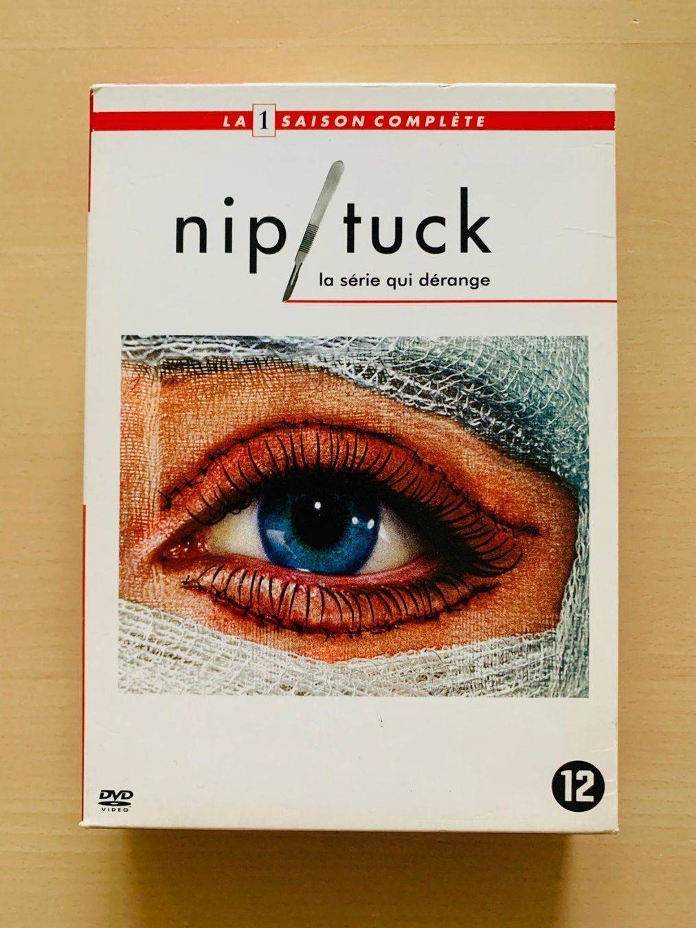 Tutti i DVDs: Série - Nip Tuck / Saison 1 complète – Usato da Soyhières venduto da Spartan117 1