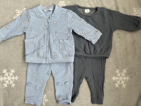 2 Baby Trainingsanzüge, 2-4 Monaten