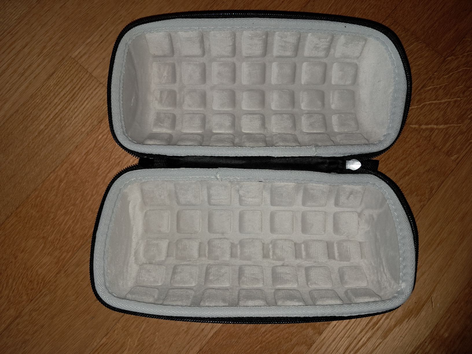 Casse acustiche: Boombox Tasche und Träger – Usato da Dintikon venduto da Kamelsammler 4