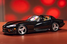 BBurago Dodge Viper RT/10 (1993) 1:18