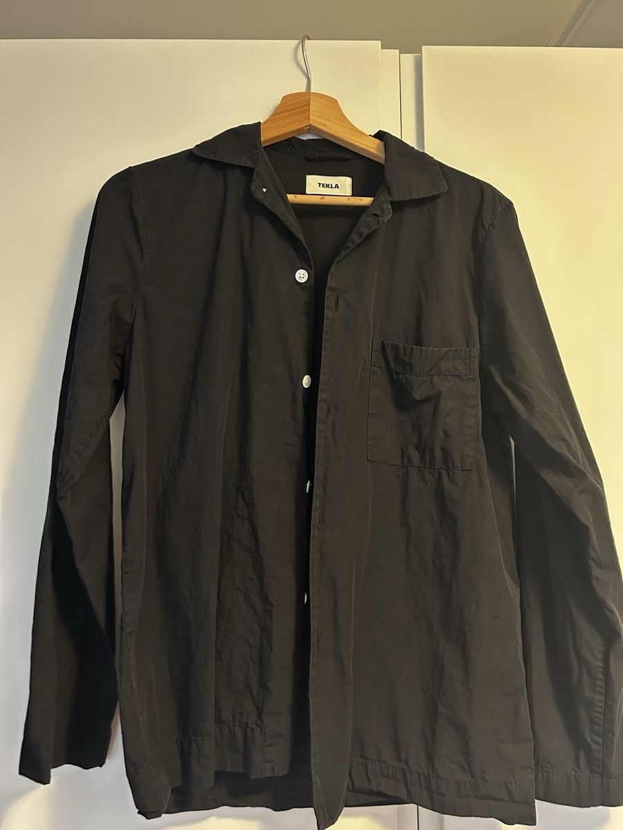 Blusen: Tekla Bluse XS schwarz  – Gebraucht aus Zürich von cos_b629 3