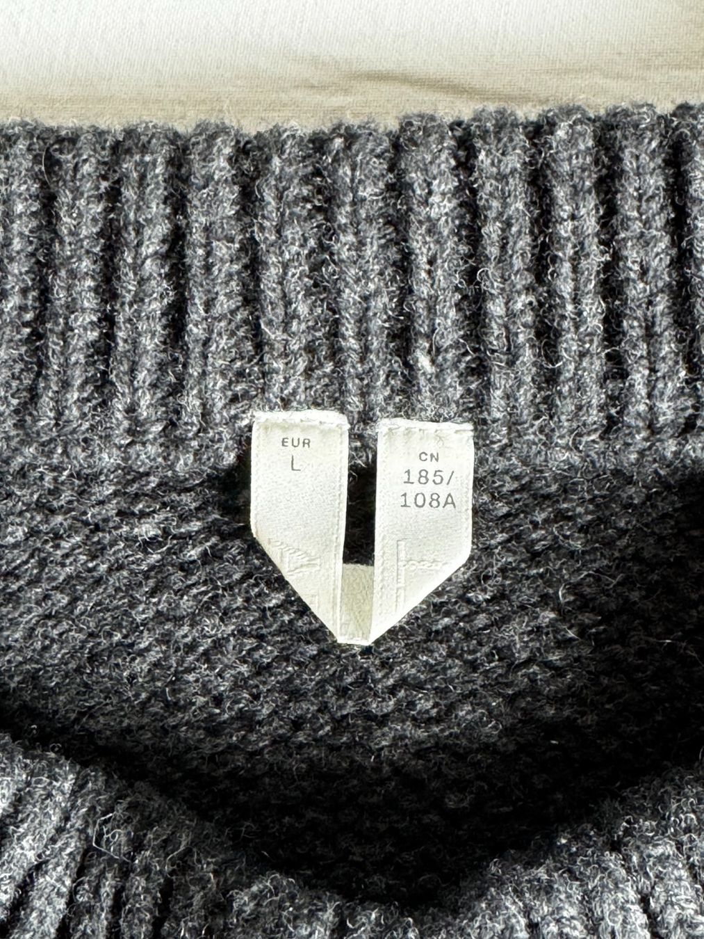 Arket Maglioni & Felpe: Arket Pullover aus schwerem Wollstrick , Anthrazitgrau – Usato da Vilters venduto da Sidsel_M 1