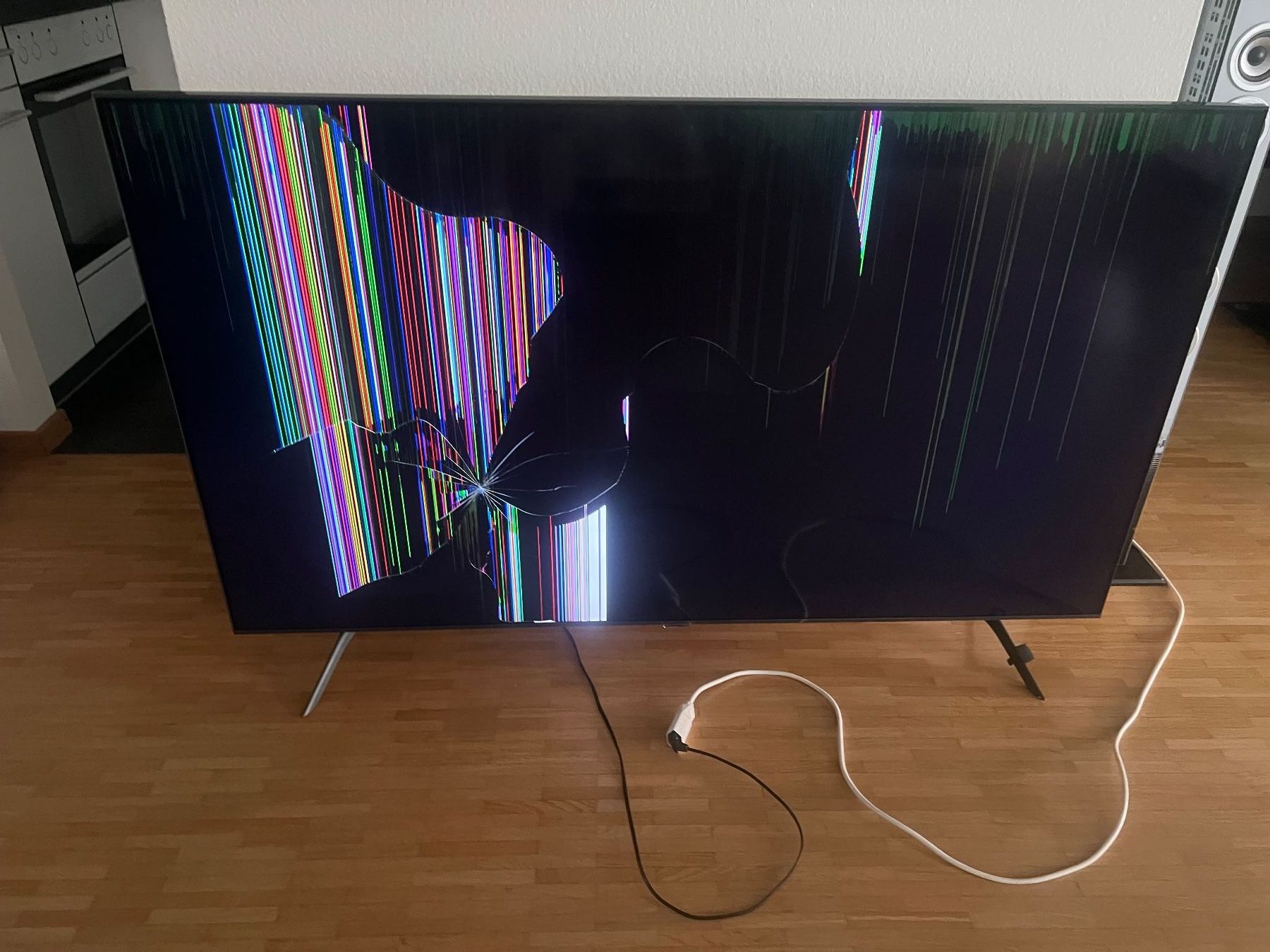 Televisori: Samsung UE65AU7170U 65" DEFEKT – Difettoso da Aarau venduto da .Kosta. 2