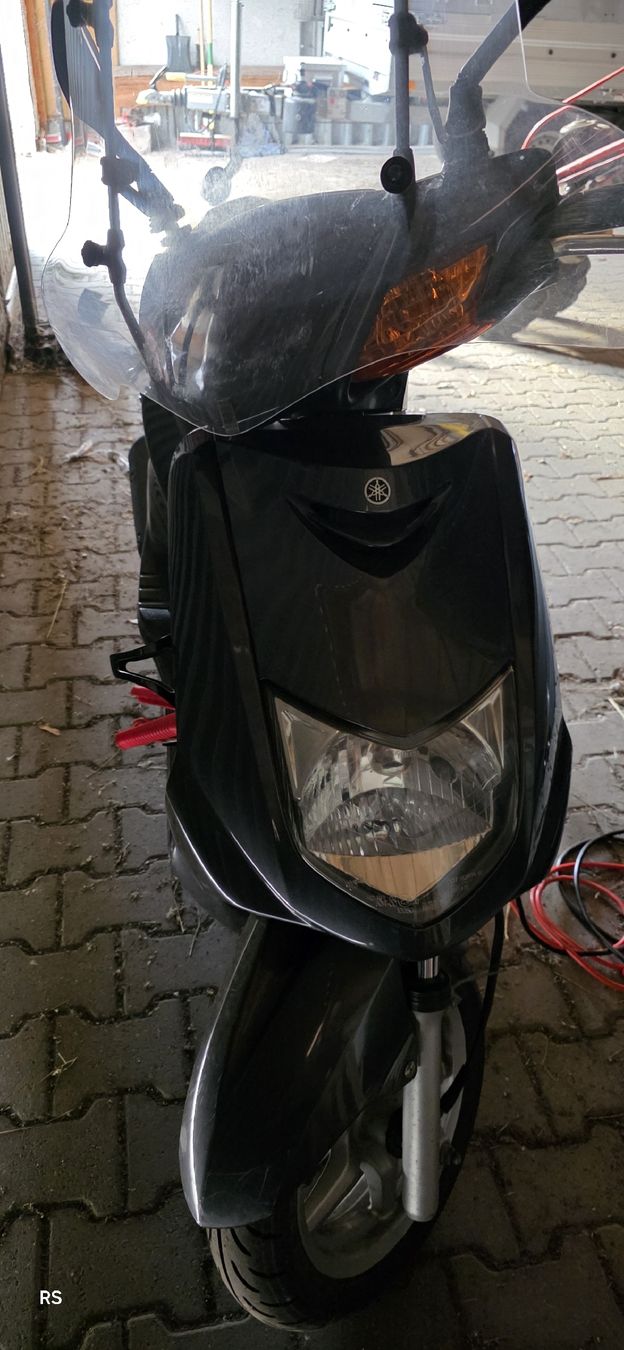 Yamaha Scooters: yamaha cygnus 125 – Defekt aus St. German von GraveMoji