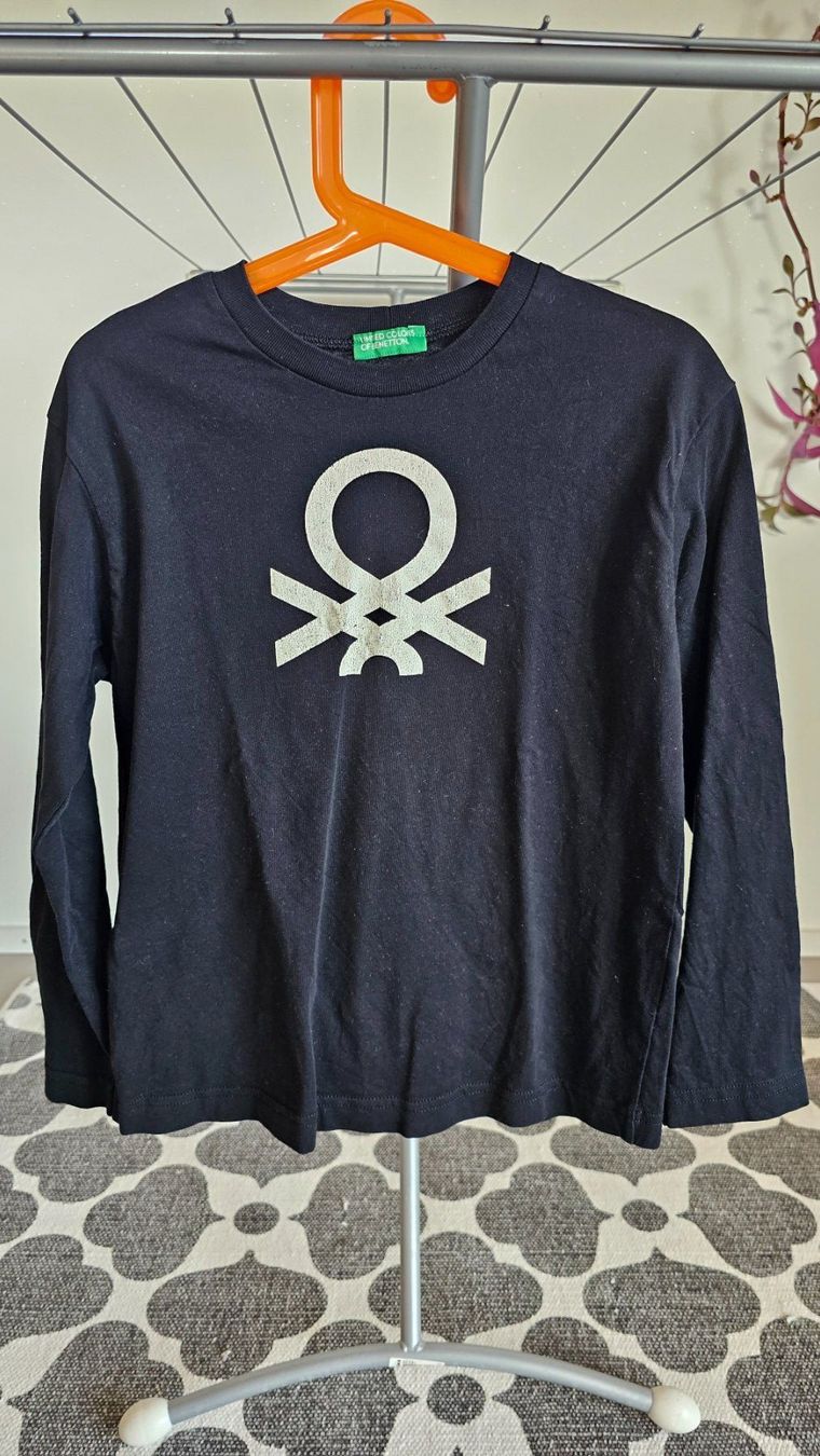 Benetton Pulls & Sweat-shirts: Longsleeve benetton schwarz – D'occasion à Buhwil par Nici_la_nic