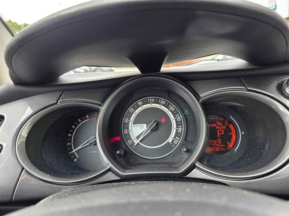 Citroën Automobili: Citroen C3 1.6i Automatique – Usato da Crissier venduto da vim_r8qn 5