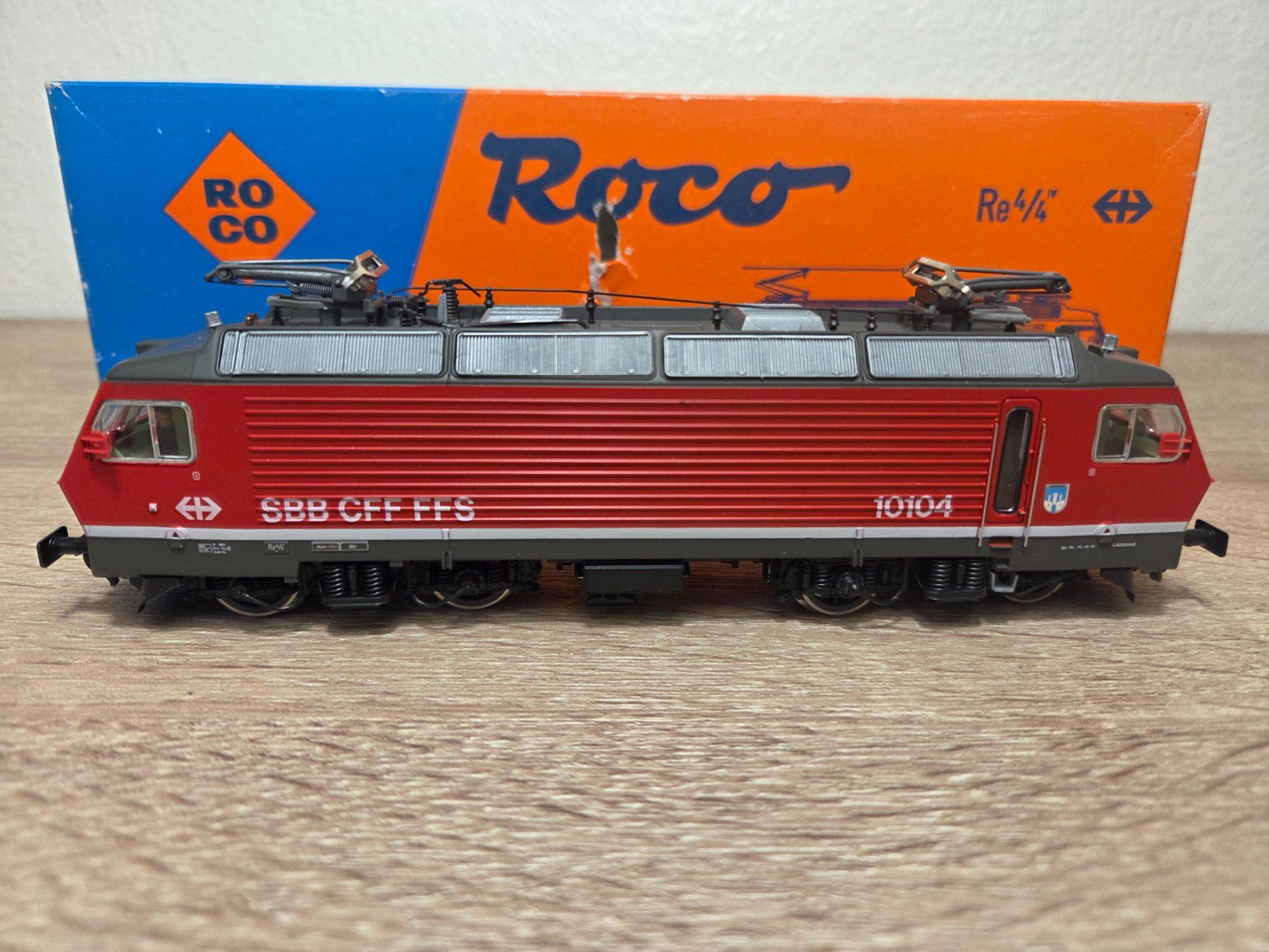 Roco Modellini di ferrovie: Roco 04178 D E-Lok 10104 SBB H0 – Usato da St-Aubin-Sauges venduto da Lo_Go 1