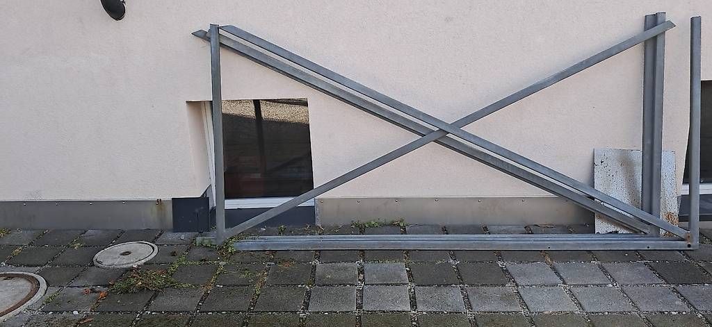 Balken: Stahlträger  / Metallträger 4.Stk – Gebraucht aus Steffisburg von shcub