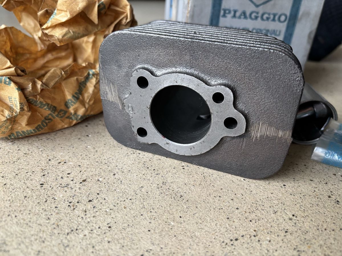 Piaggio Ciclomotori: NOS Piaggio CIAO Zylinder – Nuovo e nell'imballaggio originale da Gerlafingen venduto da alpenbrevet 3