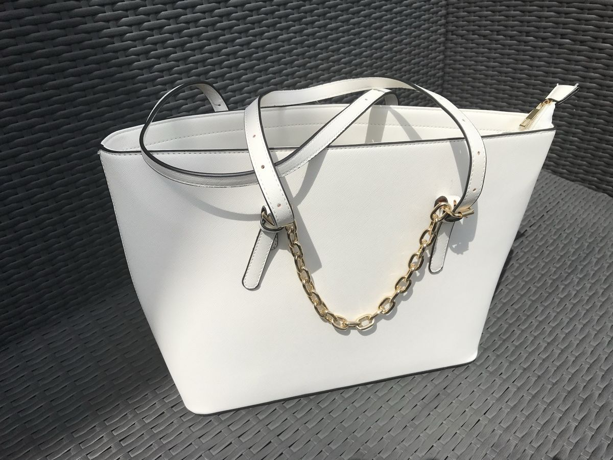 Taschen: Weisse Handtasche – Gebraucht aus Laufen von mercedes420