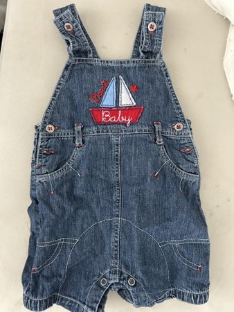 Jeans-Shorts-Latzhose, Grösse 68, Top Zustand!