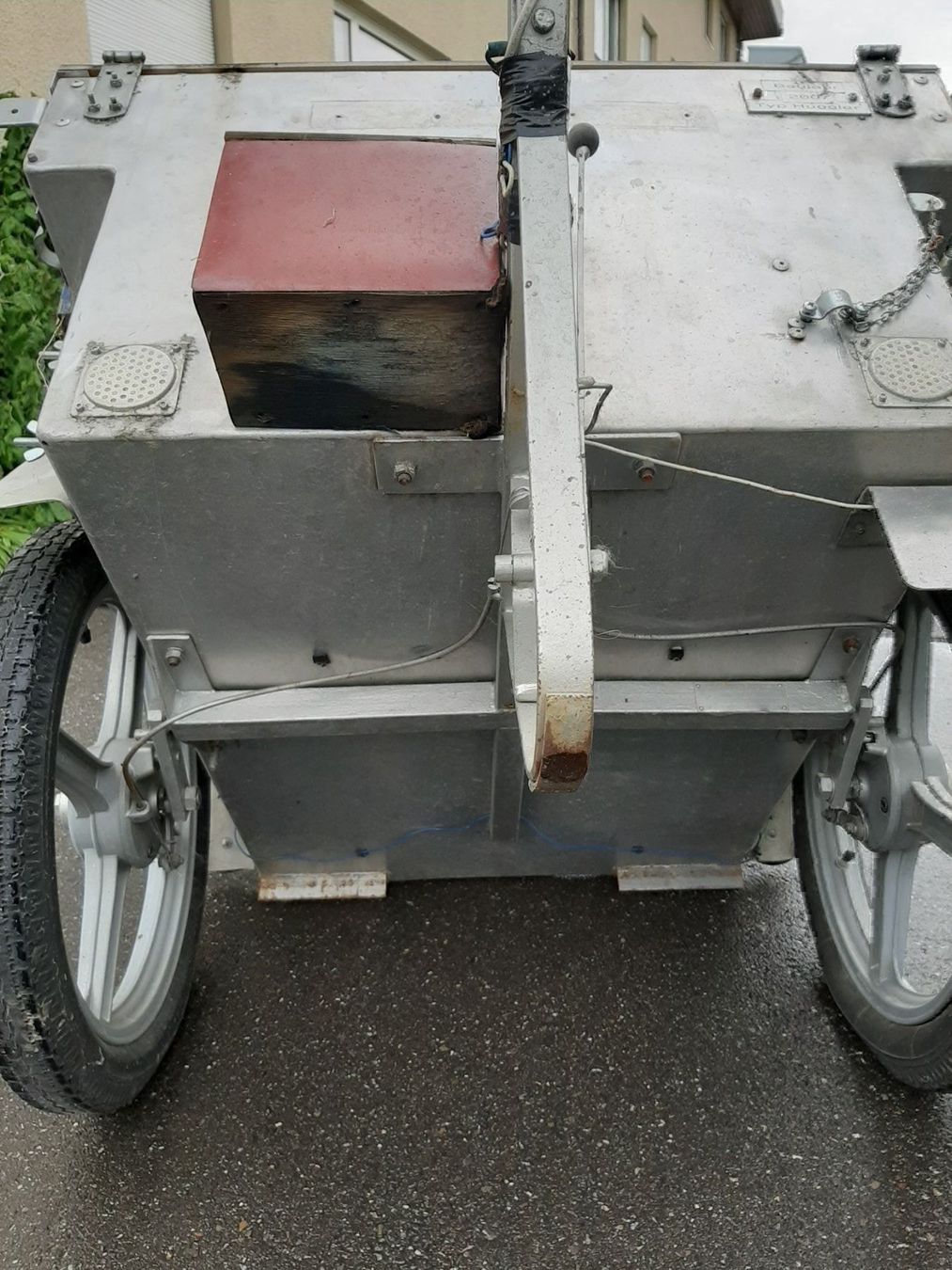 Rimorchi: Spezialanfertigung Motorradanhänger – Usato da Uetendorf venduto da .Eidgenosse. 4