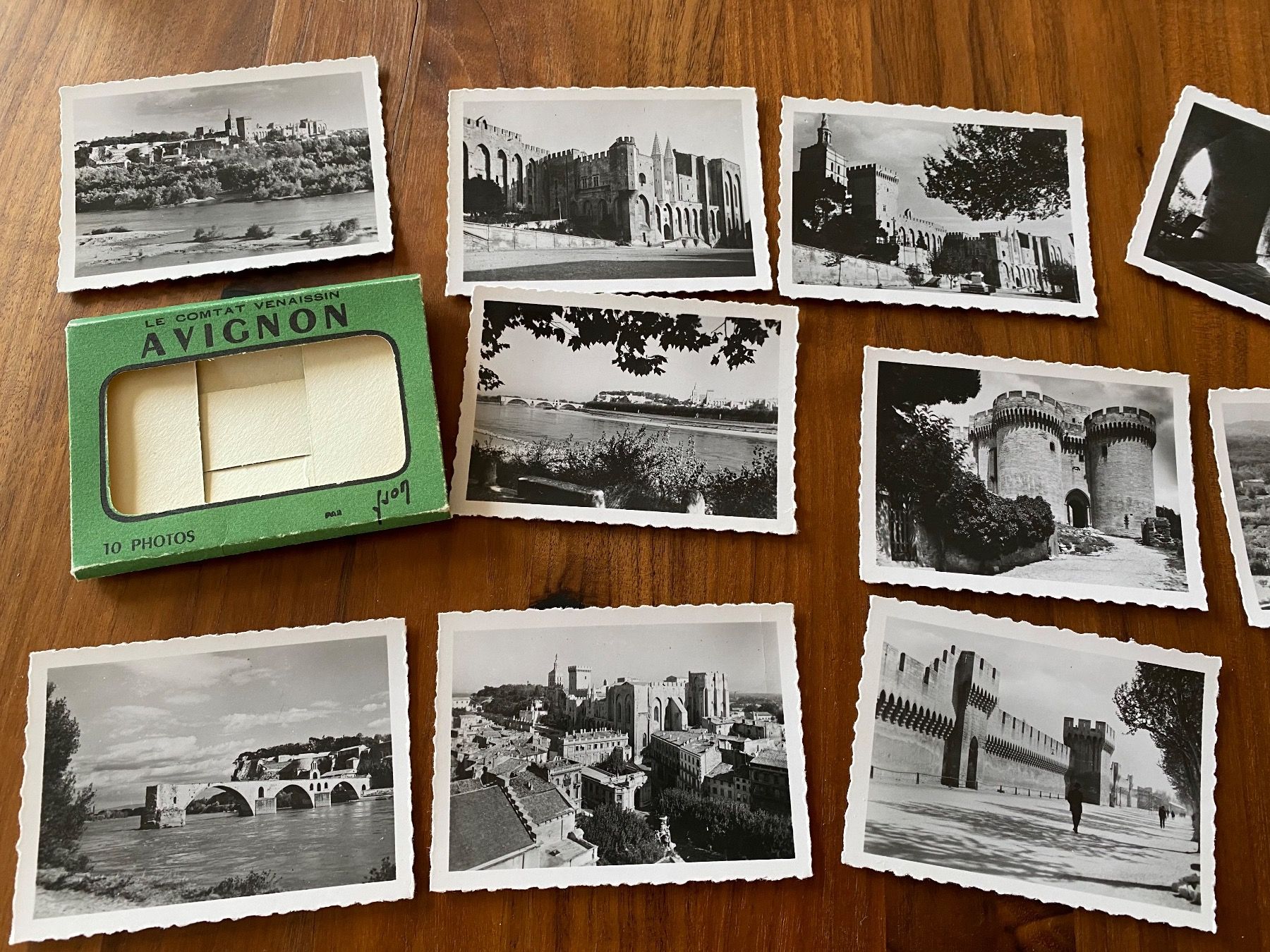 Cartoline postali: Antikes Ansichtskartenbuch Avignon – Usato da Balsthal venduto da Uroby 2
