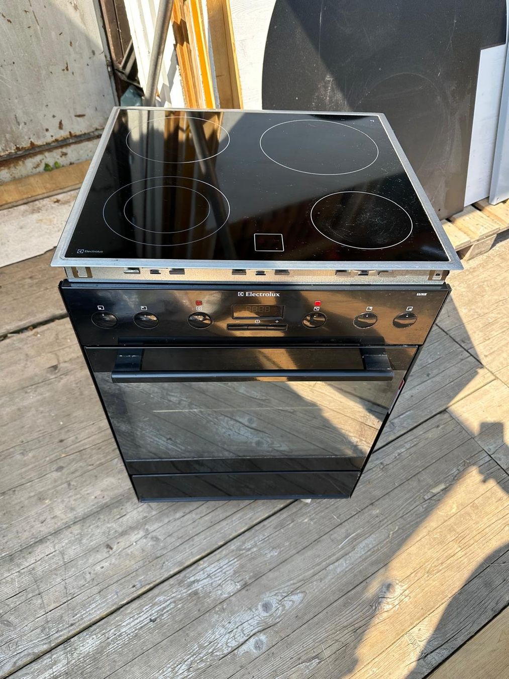 Electrolux Herde: Backofen mit Glaskeramik  Electrolux – Gebraucht aus Spreitenbach von Space_X