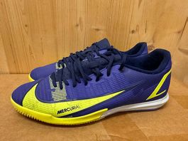 Chaussures Nike Mercurial indoor ? pointure 42