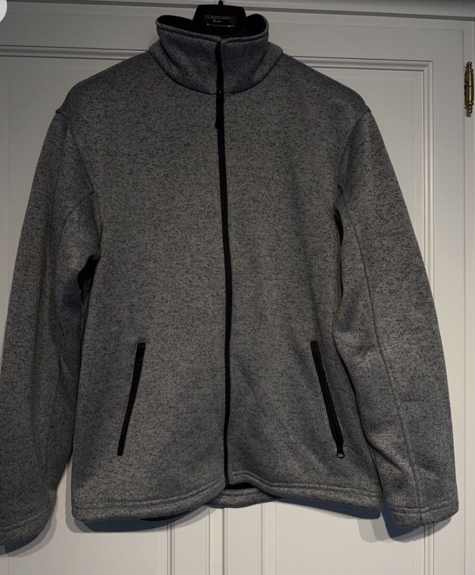 Lotti di vestiti: 3x Herren Pullover-/Jacke gebraucht – Usato da Bottmingen venduto da mat_77yv 5