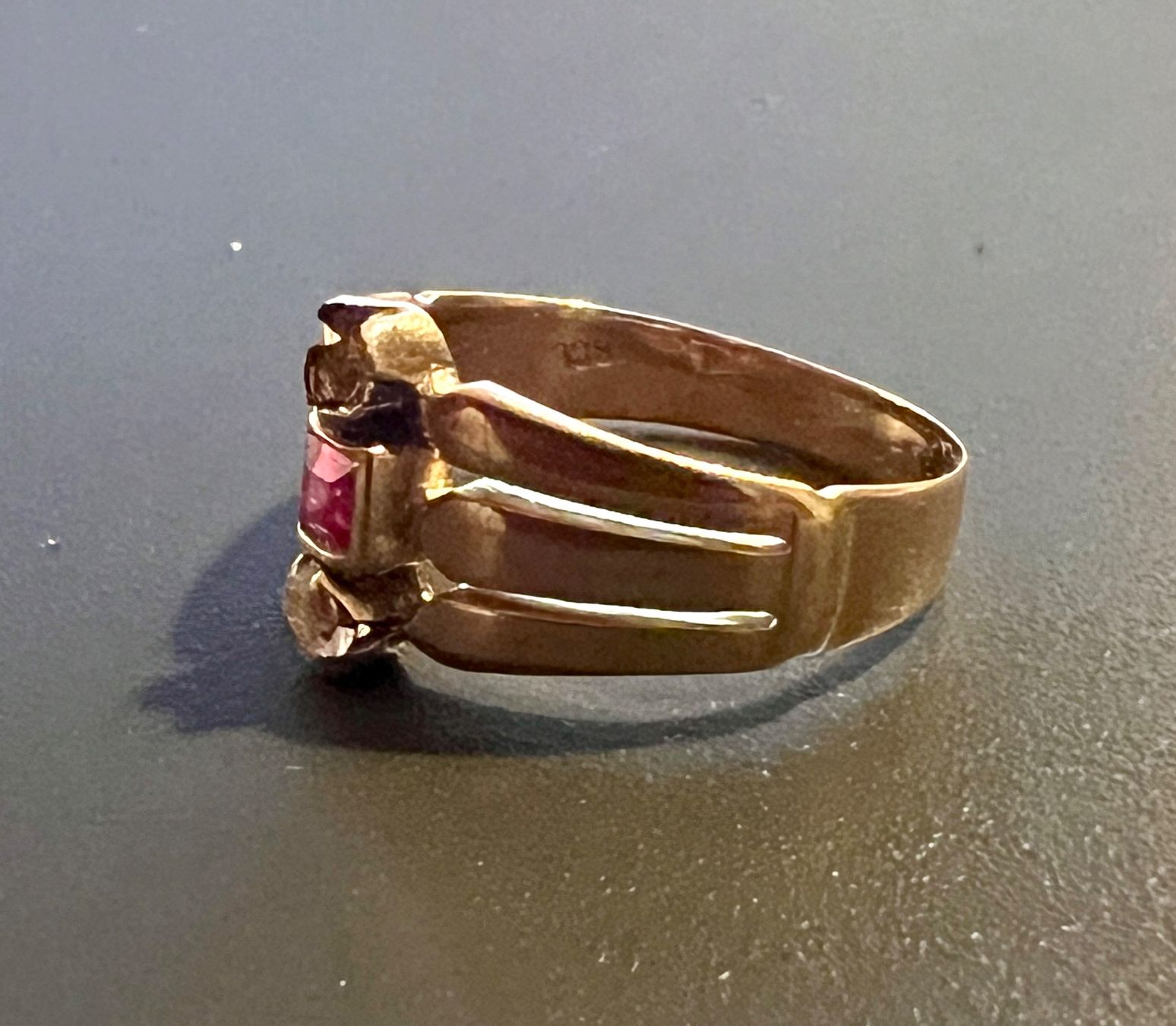 Bagues: Gold-Ring 18 K mit Glassteinen – D'occasion à Chur par Penting1935 4